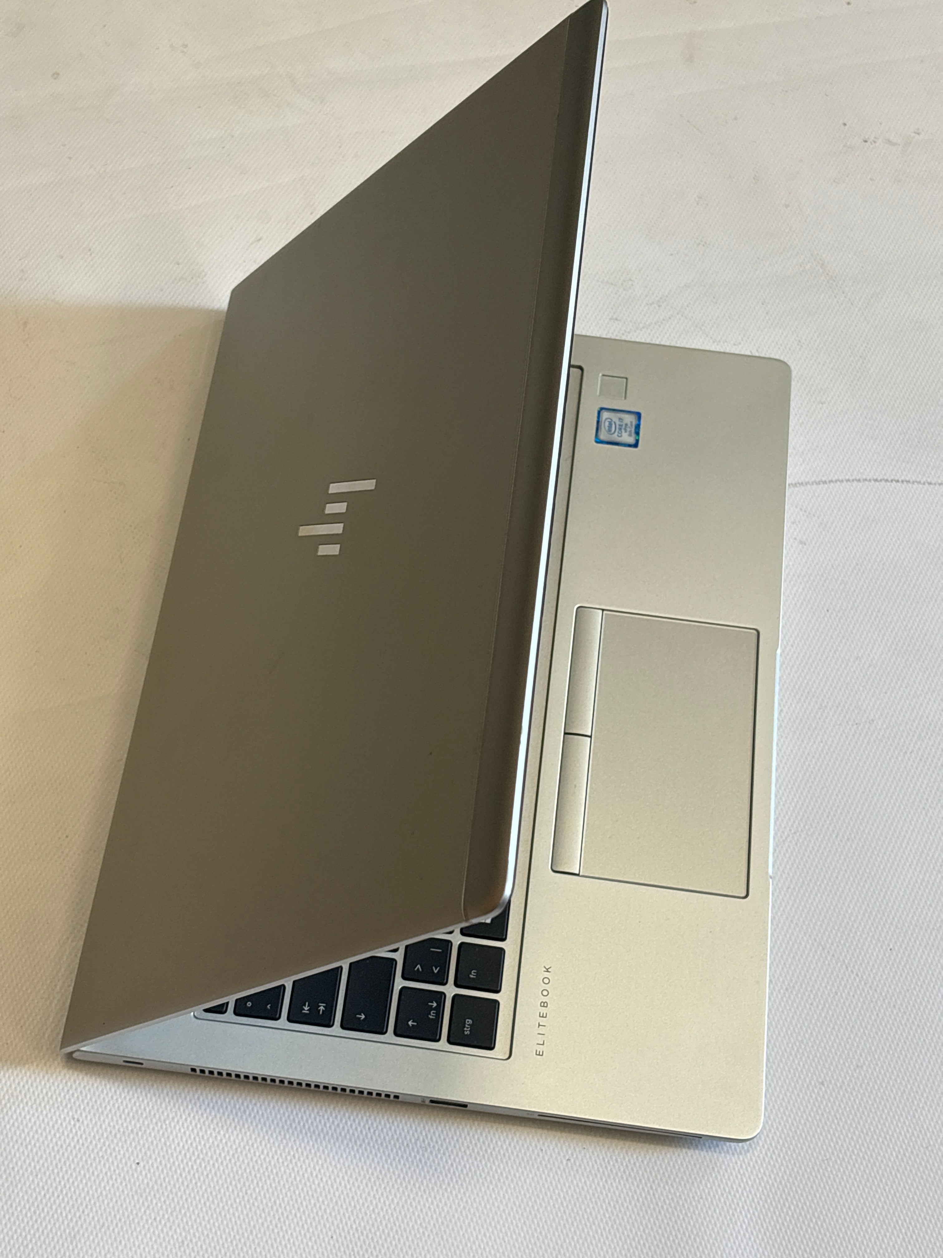 HP EliteBook 840 G6 – Intel Core i5/i7, 8–16 GB RAM, 256 GB M.2 SSD, 14" Full HD, Windows 11 Pro