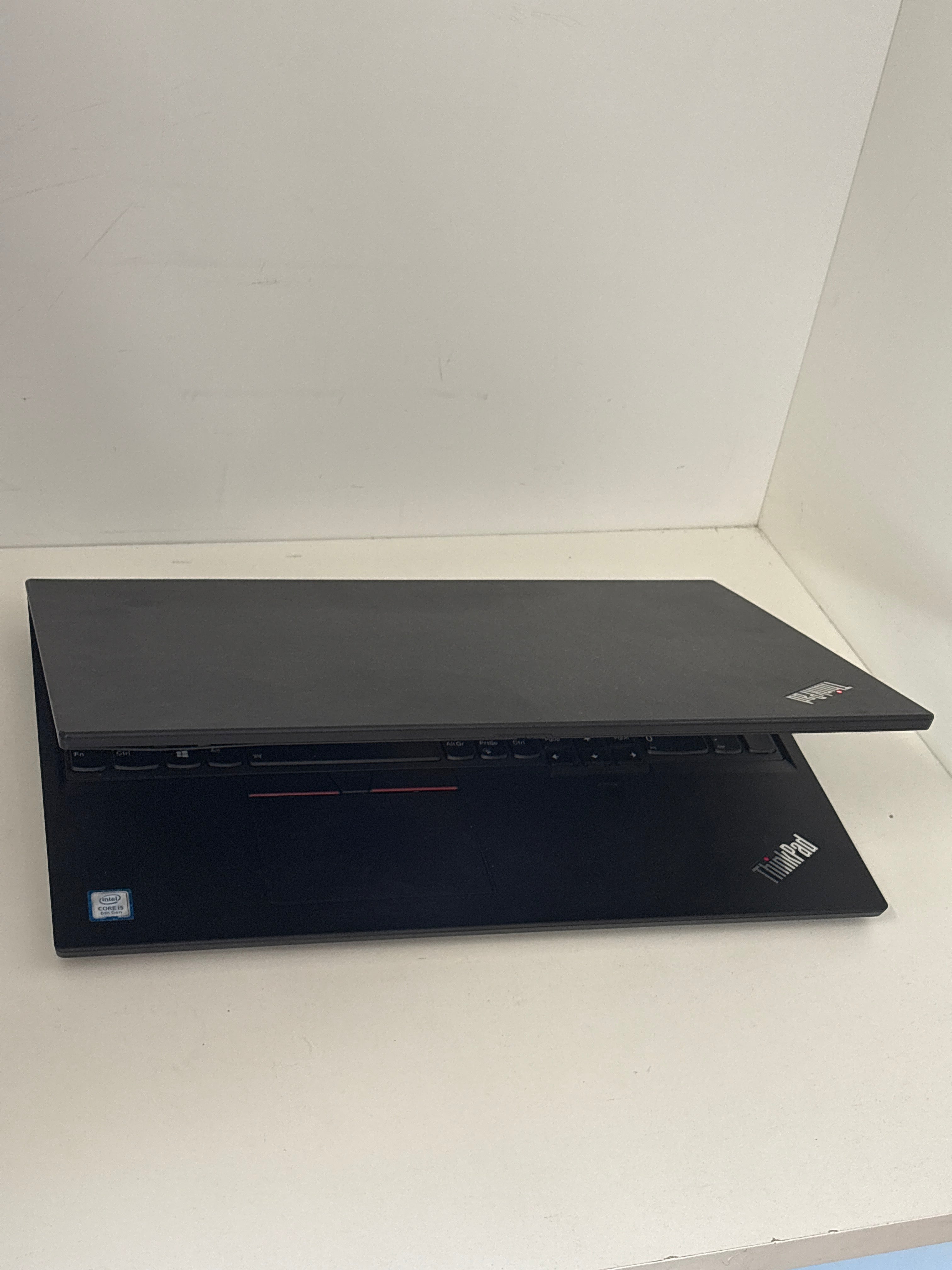 Lenovo ThinkPad L590 – Intel Core i5-8265U, 8 GB RAM, 256 GB SSD, 15,6" Full HD, Windows 11 Pro