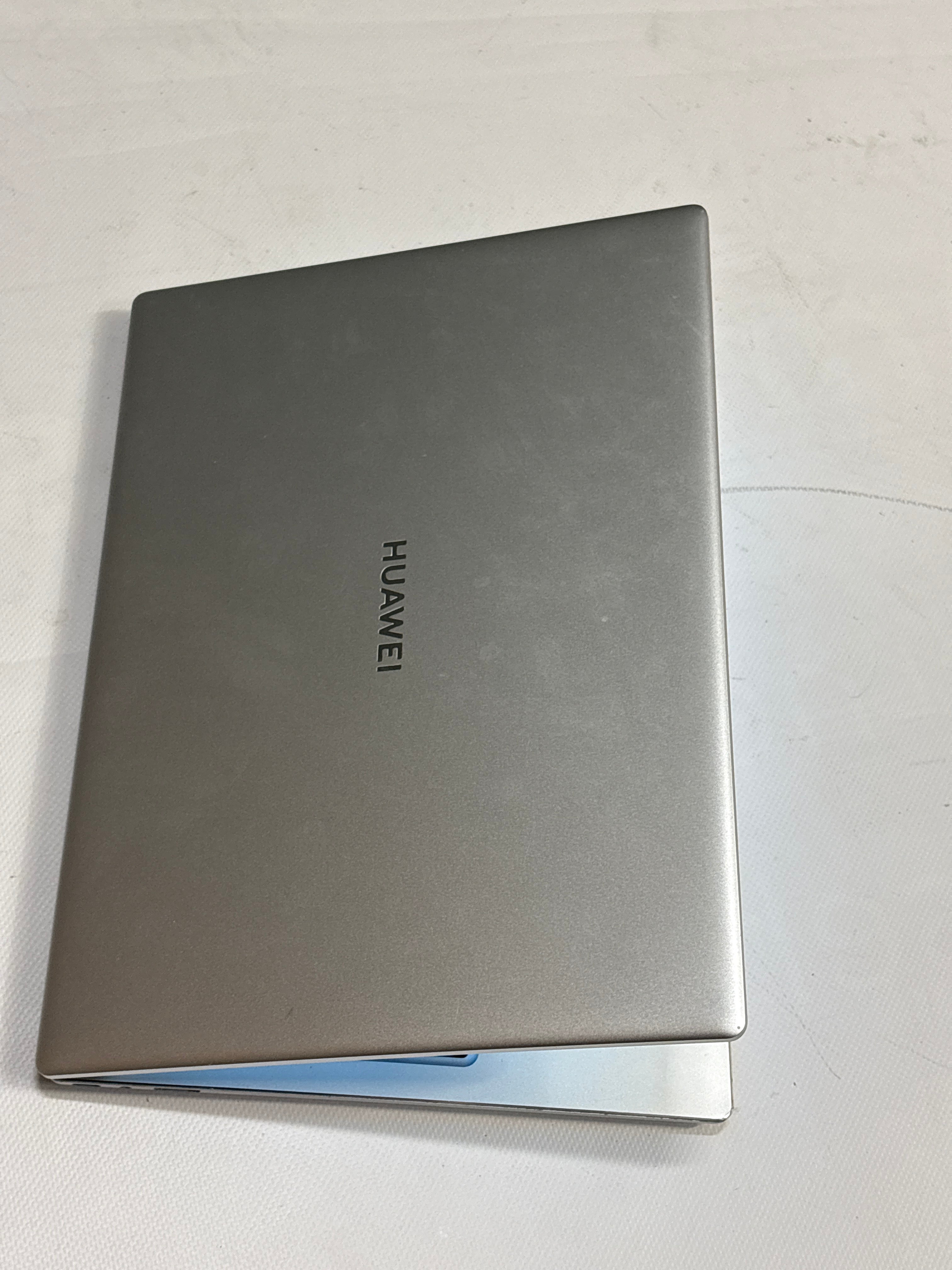 Huawei MateBook 14 – AMD Ryzen 7 4800H, 16 GB RAM, 512 GB SSD, 14" 2K Touchscreen, Windows 11 | 12 Monate Garantie