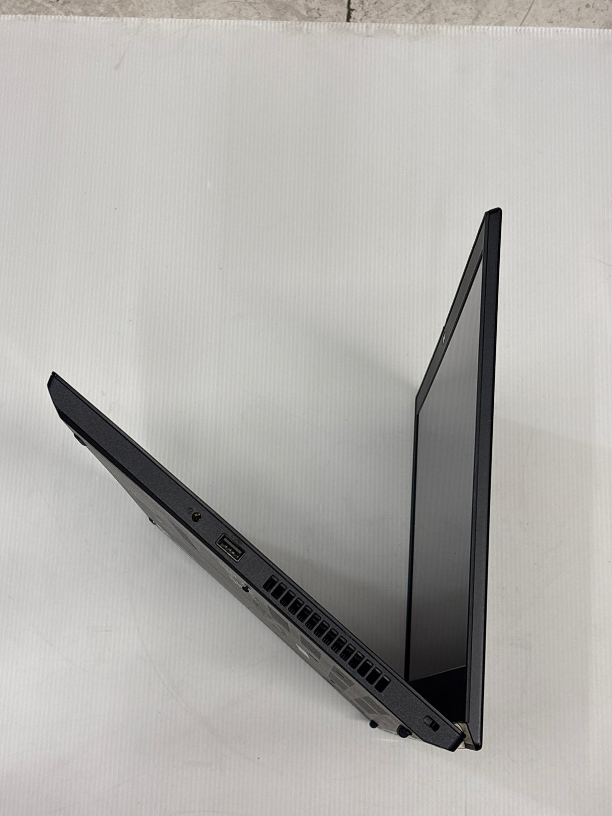 Lenovo ThinkPad L15 Gen 1 – Intel Core i5-10210U, 16 GB RAM, 256 GB SSD, 15,6" Full HD, Windows 11 Pro | 12 Monate Garantie