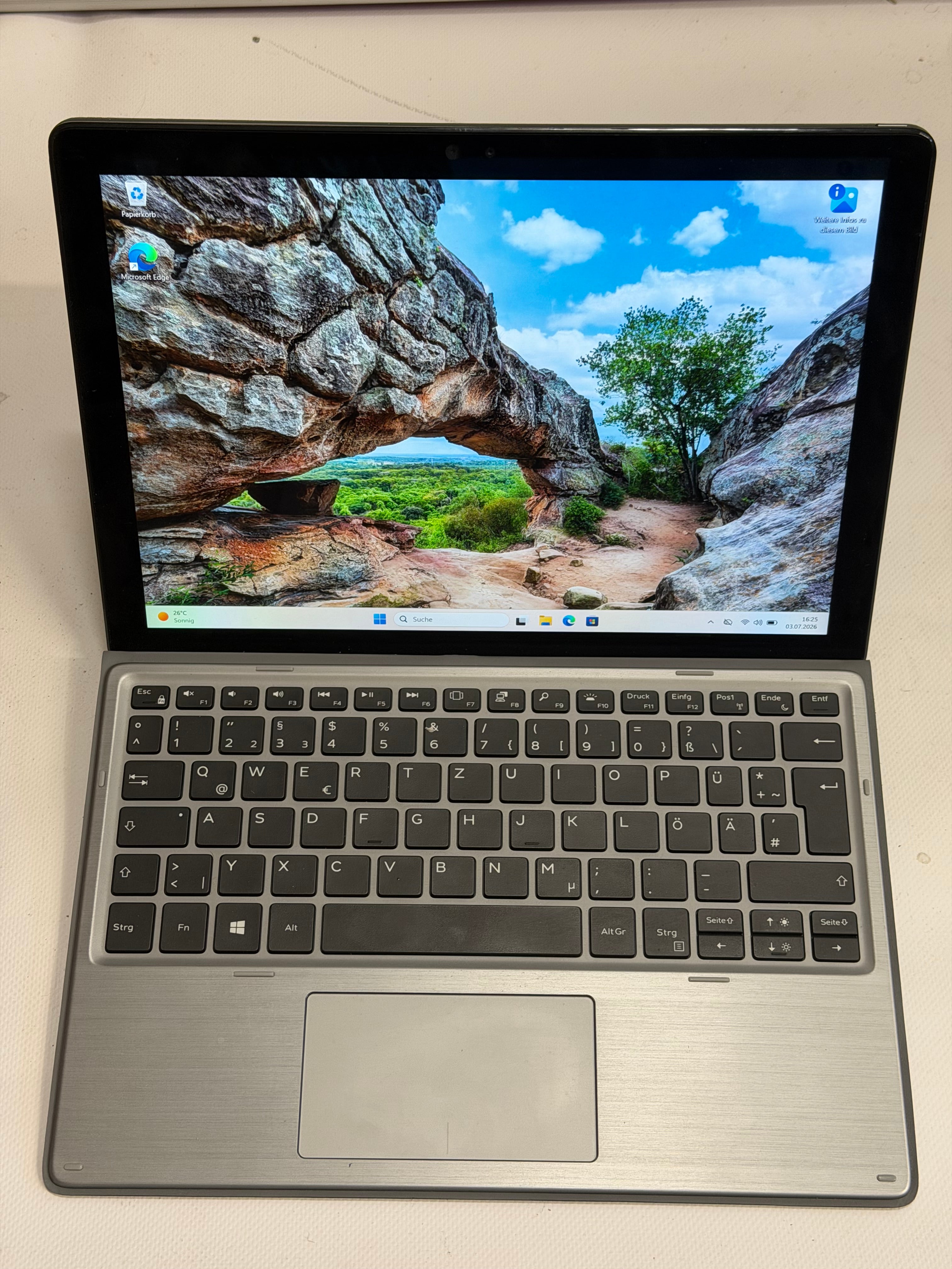 Dell Latitude 7210 2-in-1 Tablet – 16 GB RAM, 256 GB NVMe SSD, Touchscreen, Windows 11 Pro