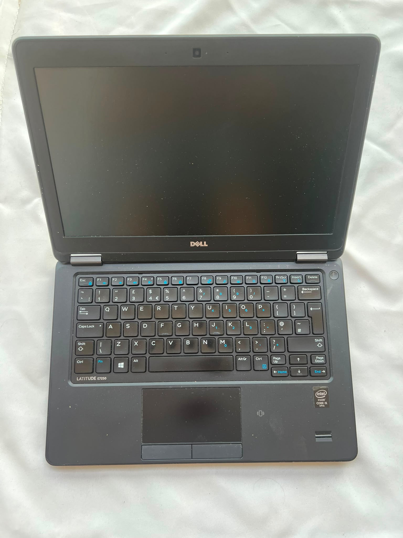 Dell Latitude E7250 Ersatzteilgerät – ohne Akku, RAM und SSD