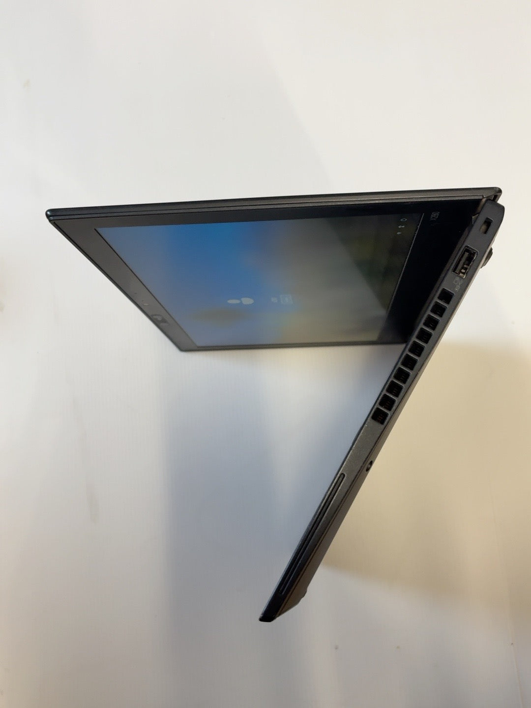 Lenovo ThinkPad X280 – Intel Core i5-8350U, 8 GB RAM, 256 GB SSD, 12,5" Full HD, Windows 11 Pro | 12 Monate Garantie