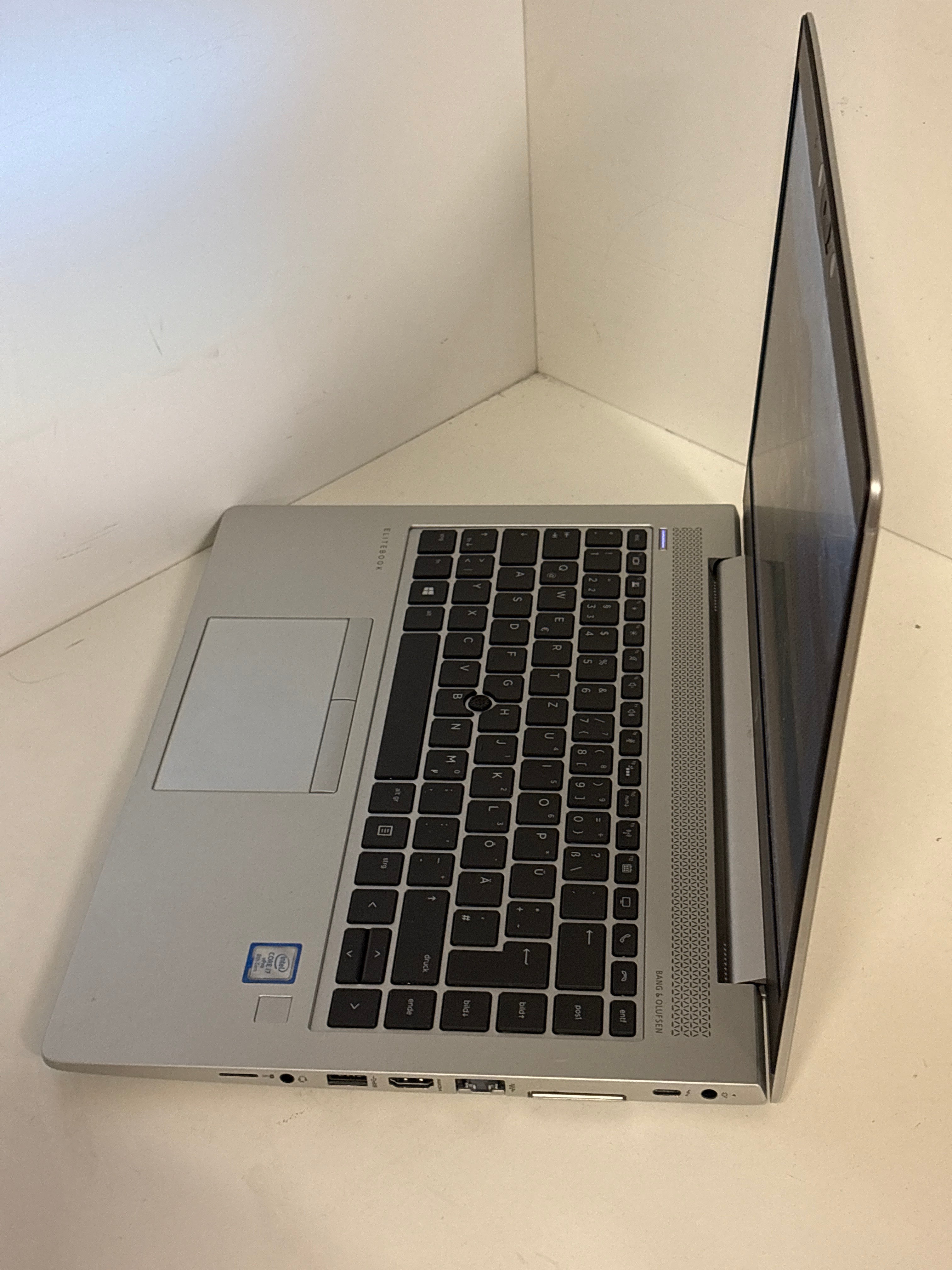 HP EliteBook 840 G6 – Intel Core i5/i7, 8–16 GB RAM, 256 GB M.2 SSD, 14" Full HD, Windows 11 Pro