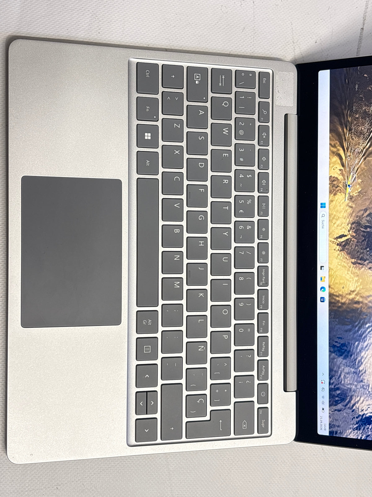 Microsoft Surface Laptop Go 2 – Intel Core i5-1135G7, 8 GB RAM, 256 GB SSD, 12,4" Touchscreen, Windows 11 Pro | 12 Monate Garantie