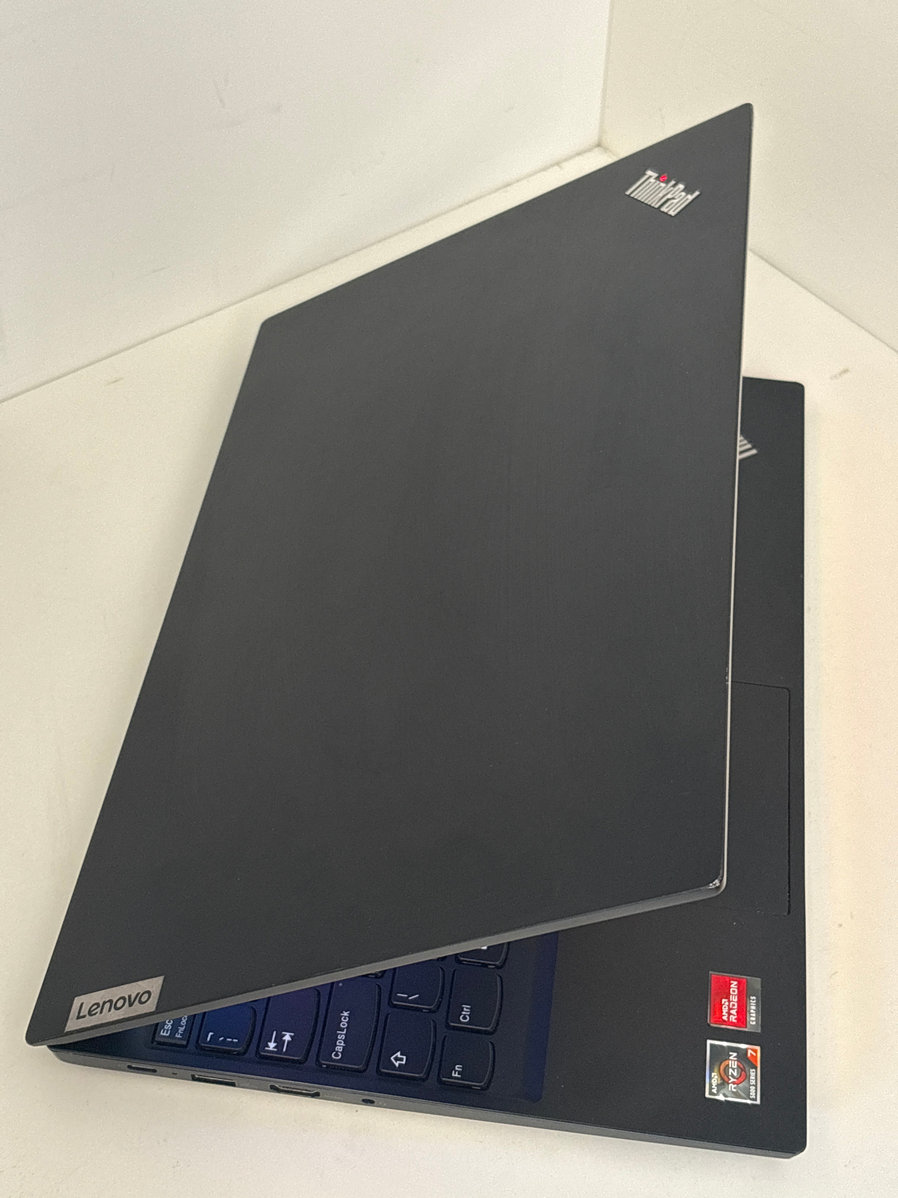 Lenovo ThinkPad E15 Gen 3 – AMD Ryzen 7 5700U, 16 GB RAM, 512 GB NVMe SSD, 15,6" Full HD, Windows 11 Pro | 12 Monate Garantie