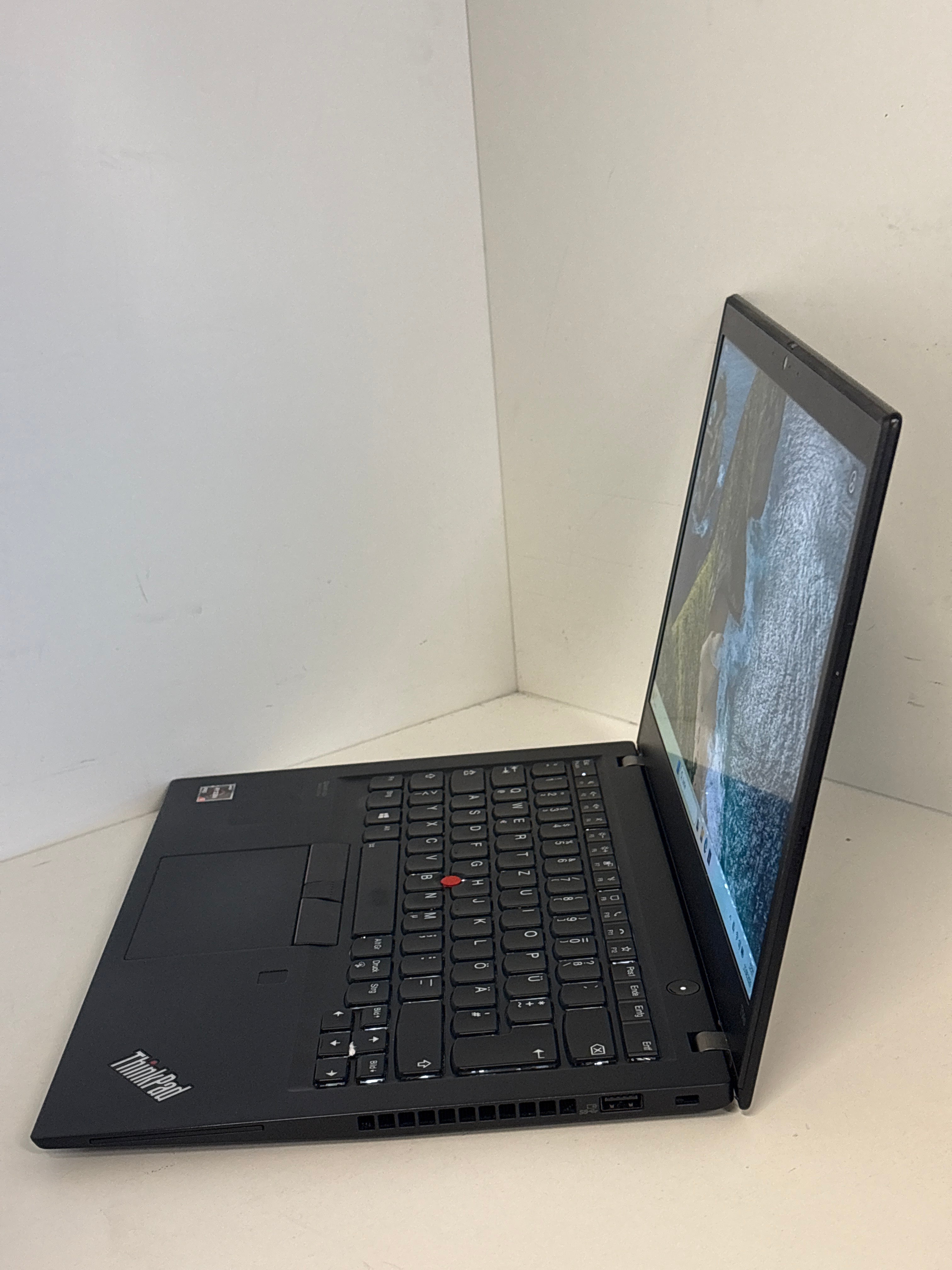Lenovo ThinkPad T14s Gen 1 – AMD Ryzen 5 PRO, 16 GB RAM, 256 GB SSD, 14" Full HD, Windows 11 Pro | 12 Monate Garantie