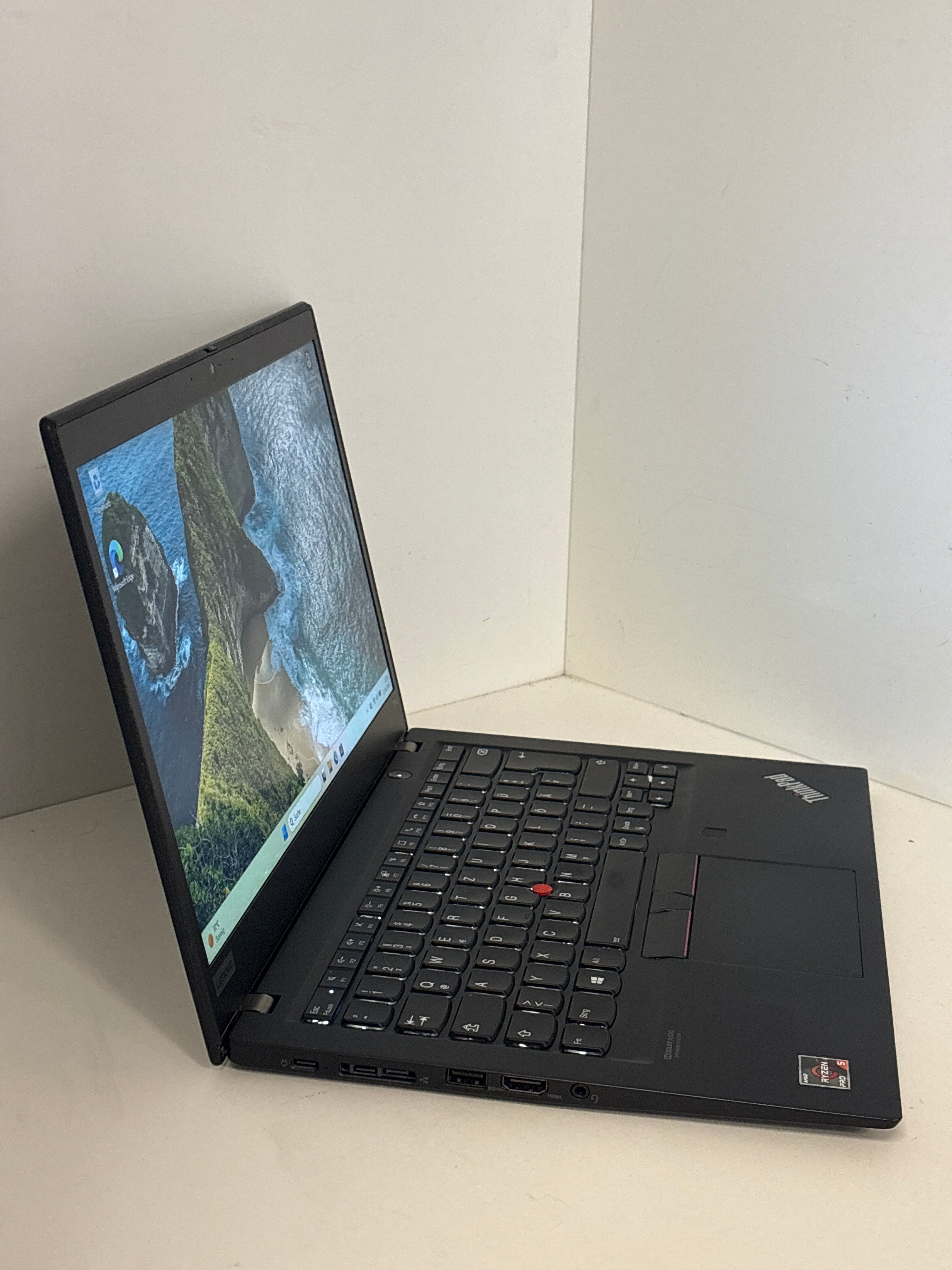 Lenovo ThinkPad T14s Gen 1 – AMD Ryzen 5 PRO, 16 GB RAM, 256 GB SSD, 14" Full HD, Windows 11 Pro | 12 Monate Garantie