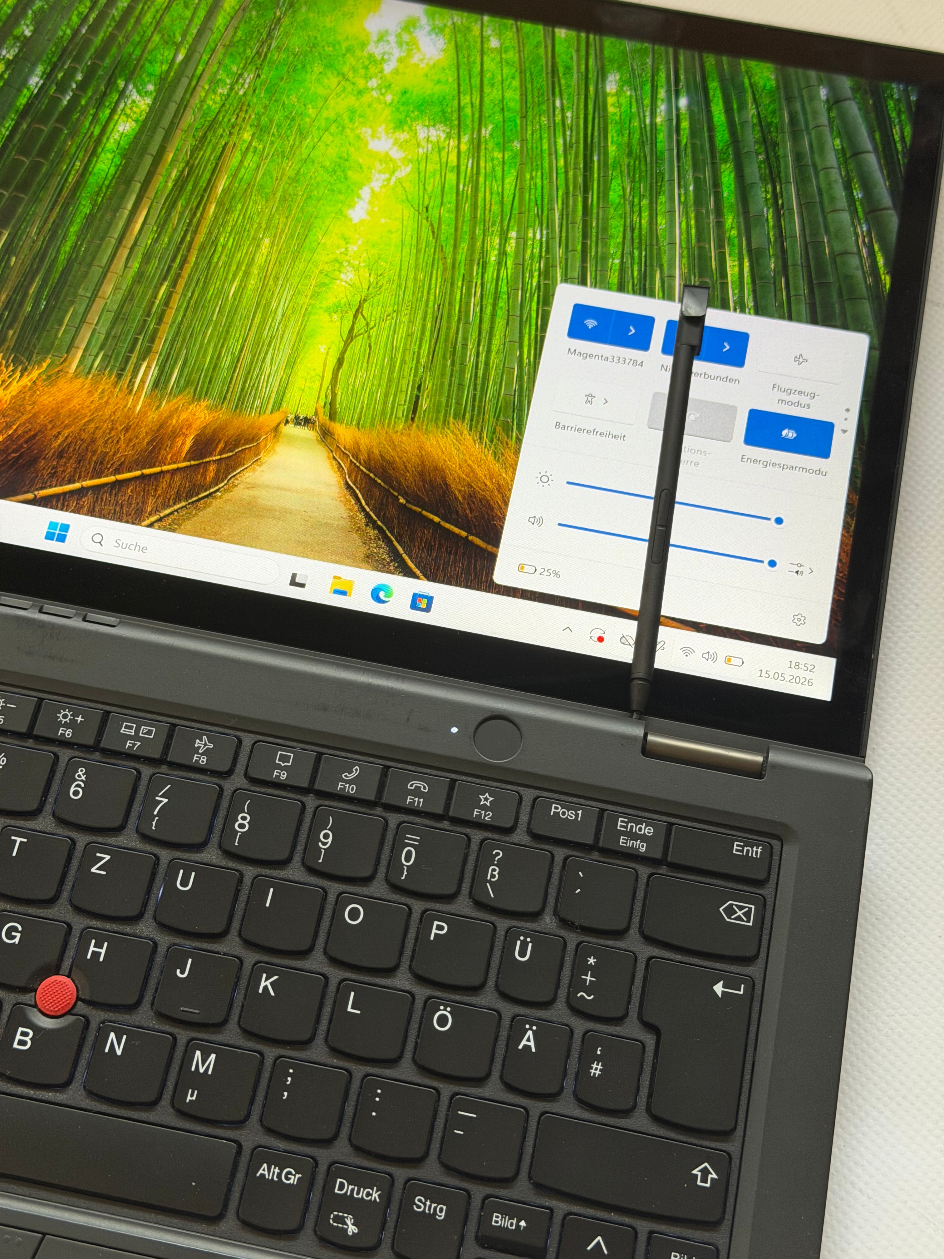 Lenovo ThinkPad L13 Yoga Gen 3 # Intel Core i7-1255U # 16 GB DDR4-3200 MHz # 512 GB # 3,3" WUXGA (1920 × 1200) Touchscreen-Display
