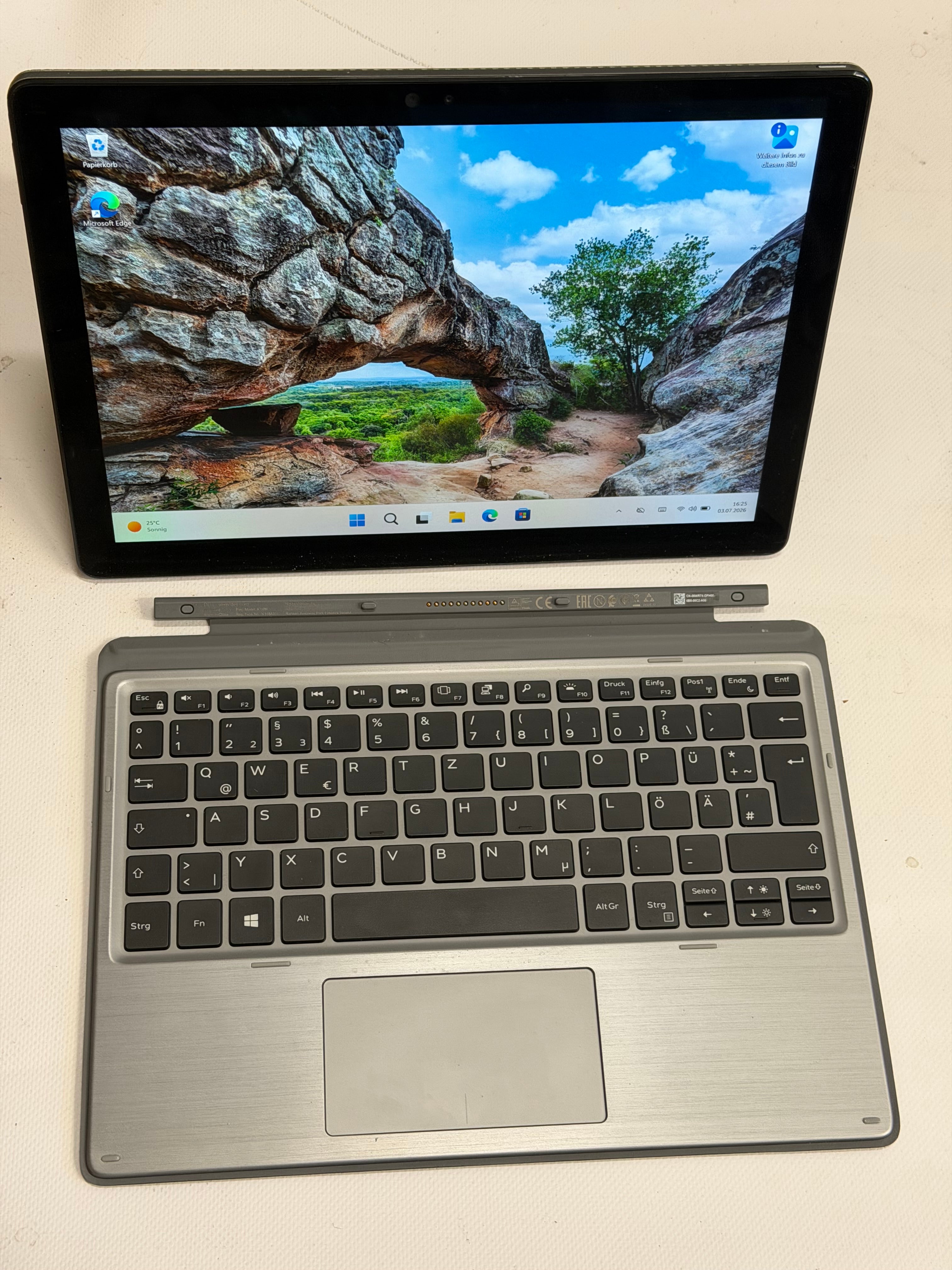 Dell Latitude 7210 2-in-1 Tablet – 16 GB RAM, 256 GB NVMe SSD, Touchscreen, Windows 11 Pro