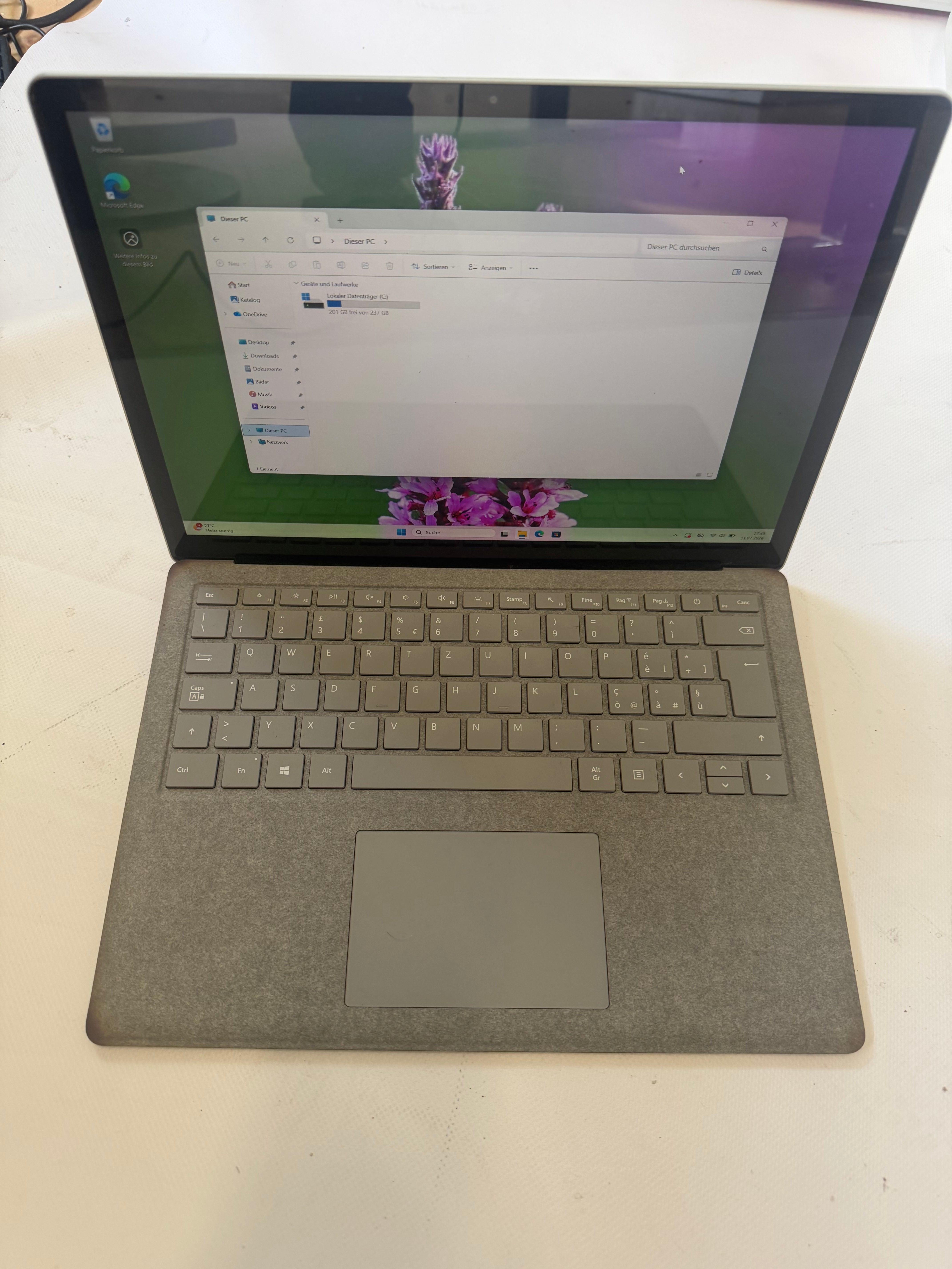 Microsoft Surface Laptop 2