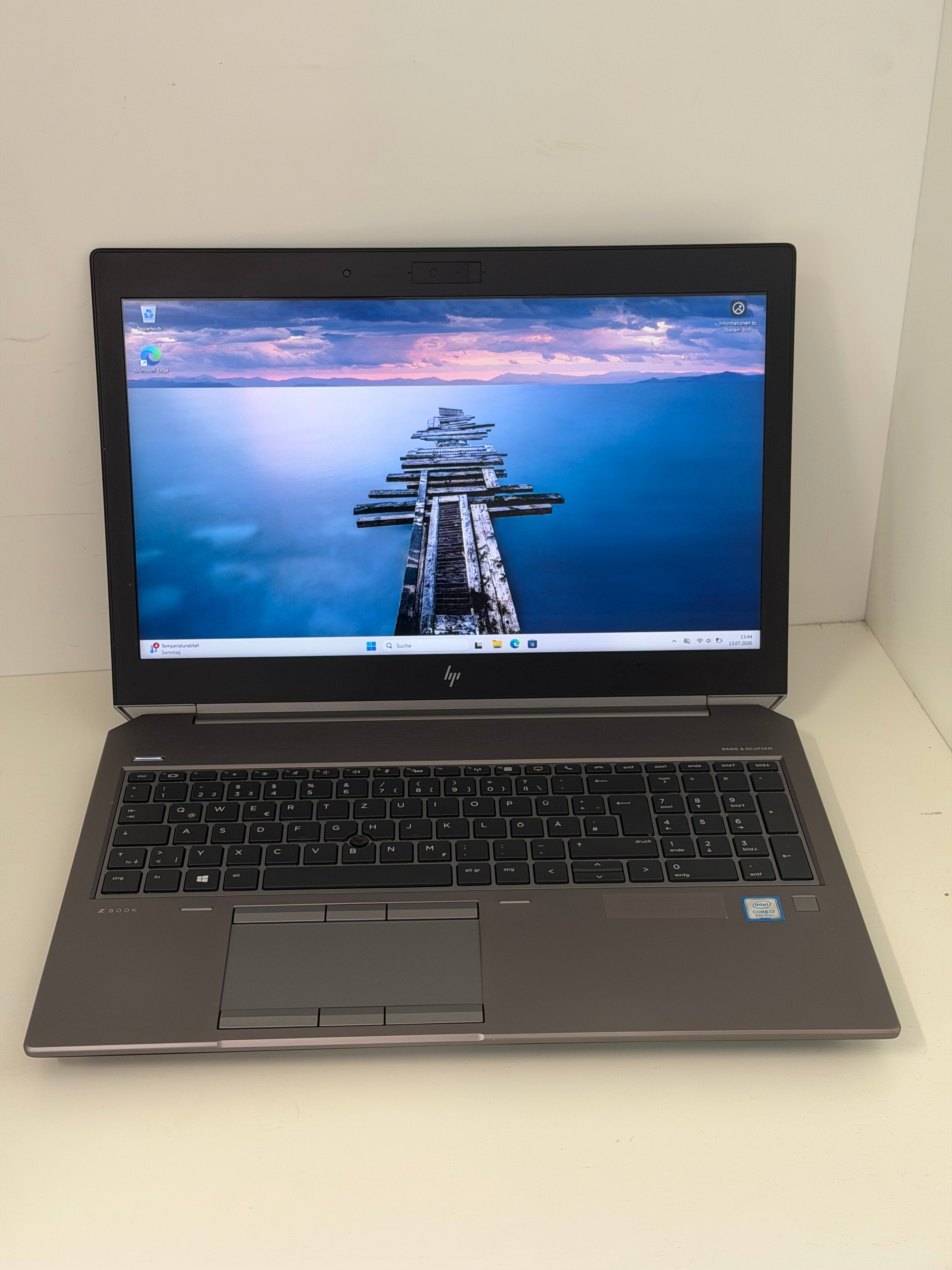 HP ZBook 15 G5 – Intel Core i7-8850H, 32 GB RAM, NVIDIA Quadro P2000, Windows 11 Pro