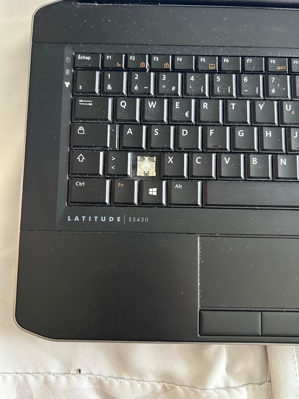 Dell Latitude E5540 – Intel Core i5-4310U, 6 GB RAM, 256 GB SSD, DVD-Laufwerk, Windows 10 Pro