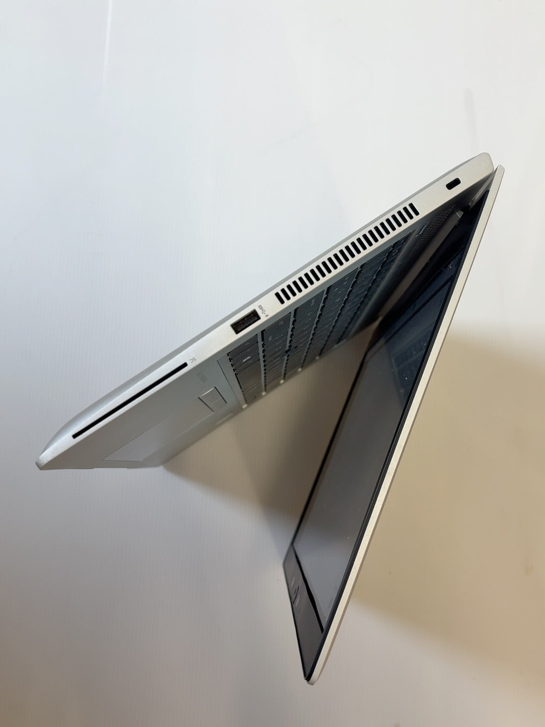 HP EliteBook 840 G6 – Intel Core i5-8265U, 8 GB RAM, 256 GB SSD, 14" Full HD Touchscreen, Windows 11 Pro | 12 Monate Garantie
